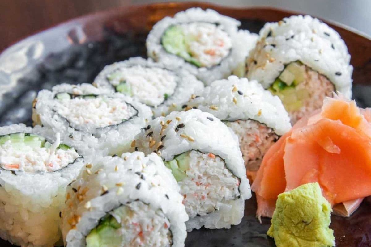 California Rolls (8 pcs)