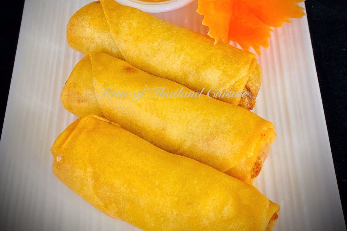 Spring Rolls (3 pcs)