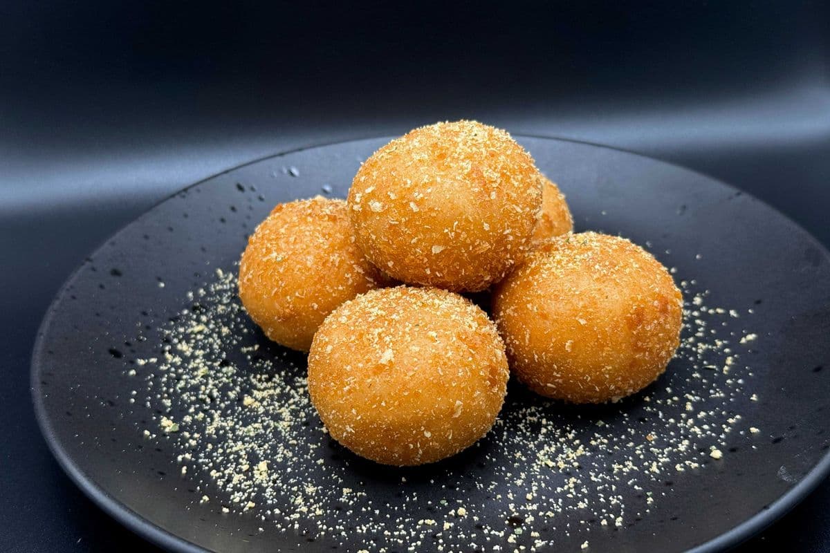 AP10. CHEESE BALL(5PCS)