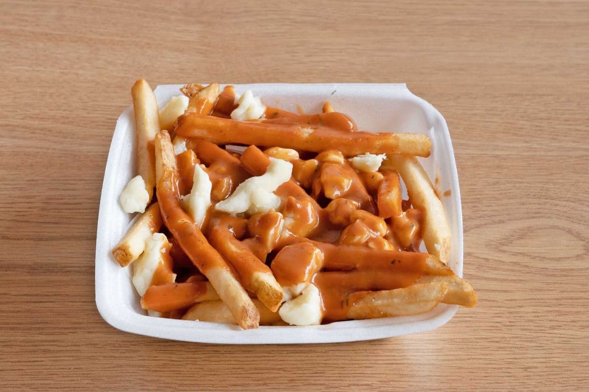 Small Traditional Poutine