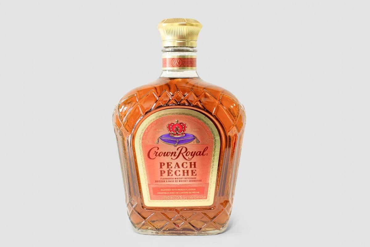 Crown Royal Peach Canadian Whisky (1 x 750 ml)