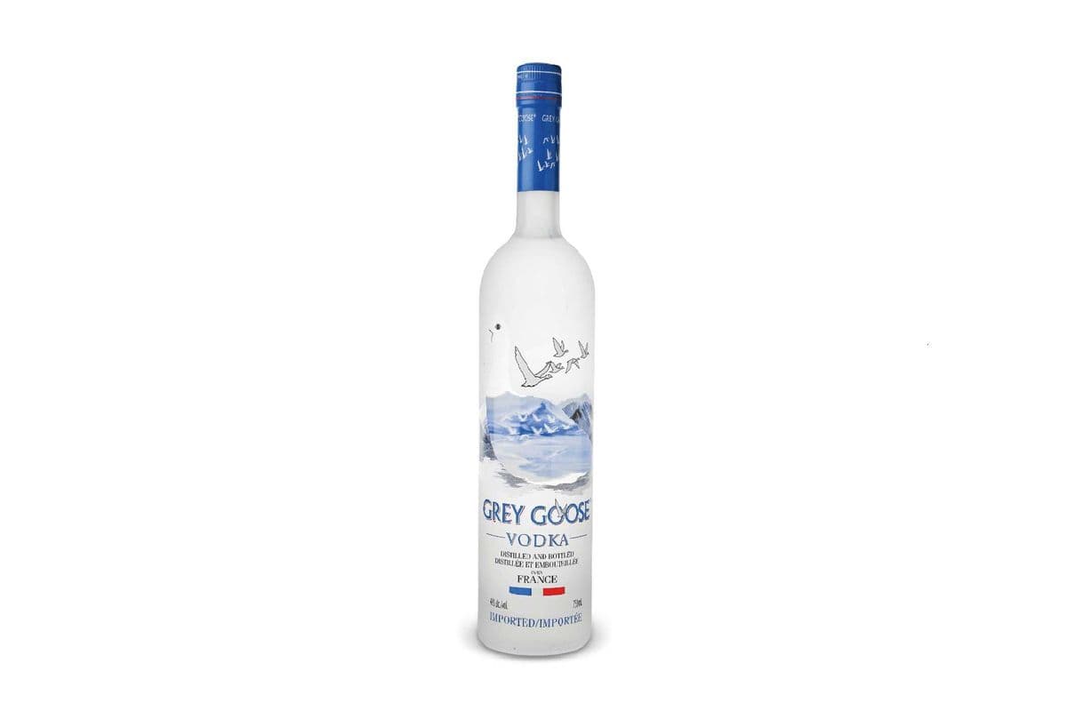 Grey Goose, 750mL vodka (40.0% ABV) (1 x 1)