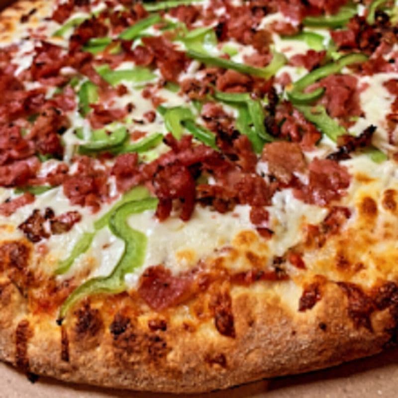 Pizza Québécoise / Quebec Pizza