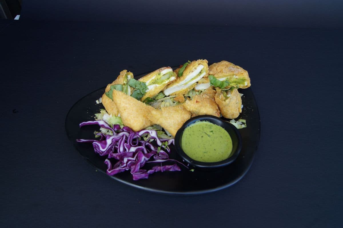 Paneer Pakoda / Paneer Pakoda