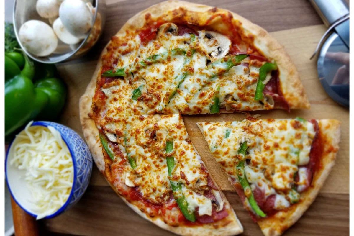 10" pizza petite generosa / 10" Small Generosa Pizza