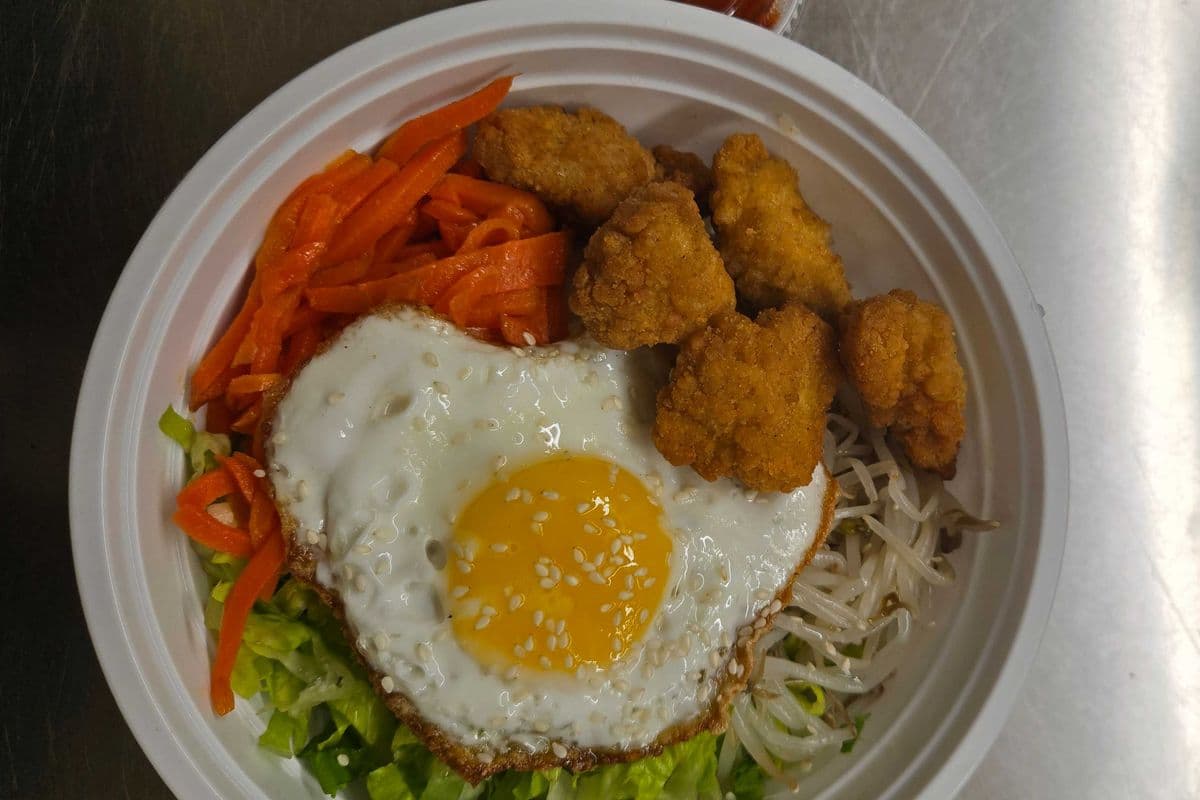 Chicken Bibimbap치킨비빔밥