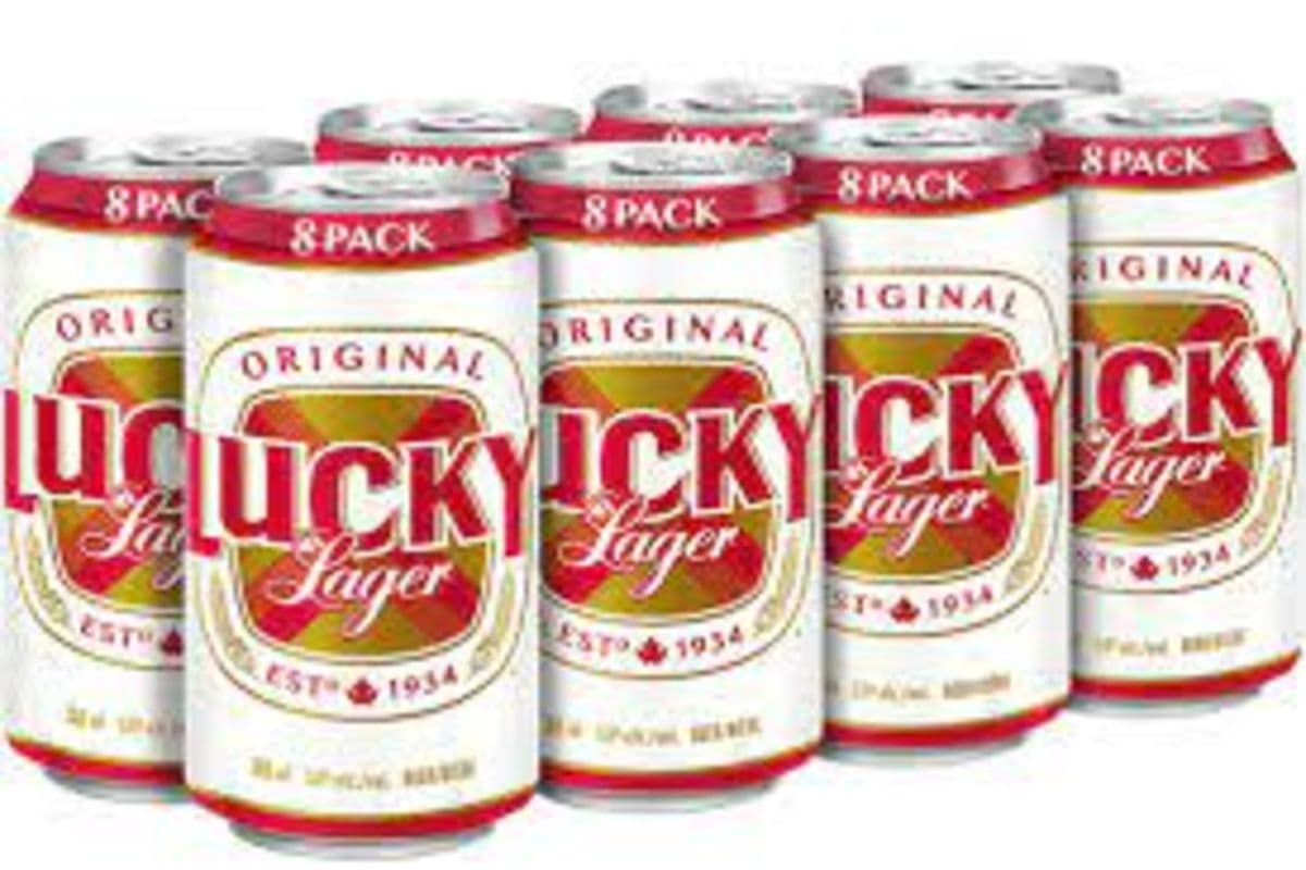 LUCKY LAGER 8 CANS (8 x 355 ml cans)