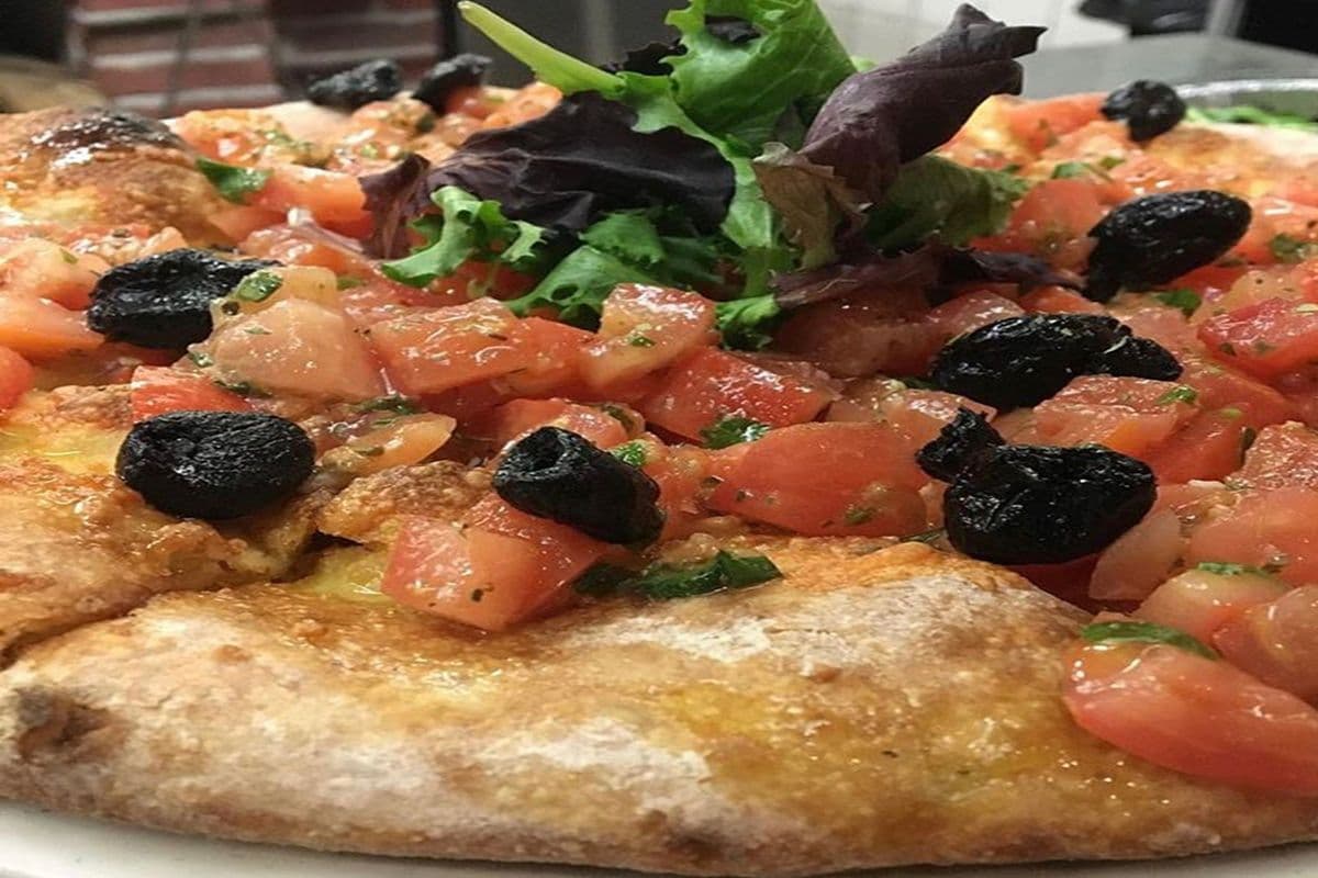 Pizza Bruschetta
