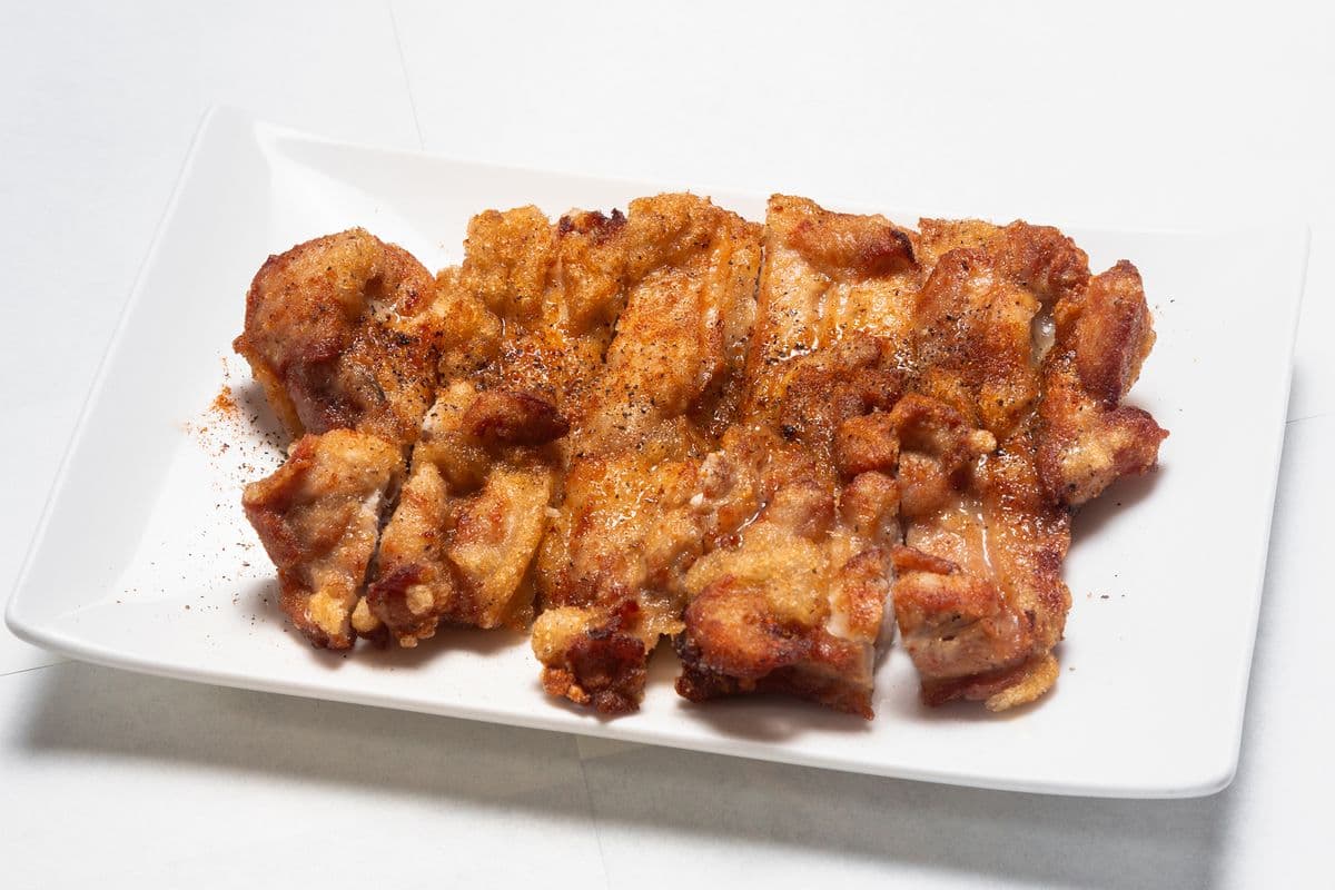 G3. Fried Chicken Thigh 炸雞排
