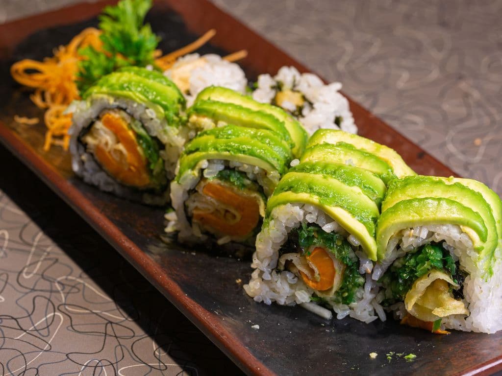 Vegetable Dragon Roll (8pcs)