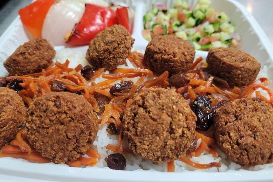 12. Falafel Platter