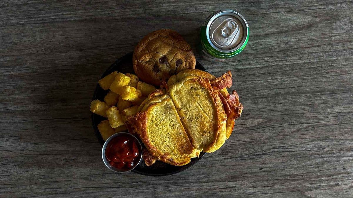 Jalapeño Bacon Grilled Cheese Combo