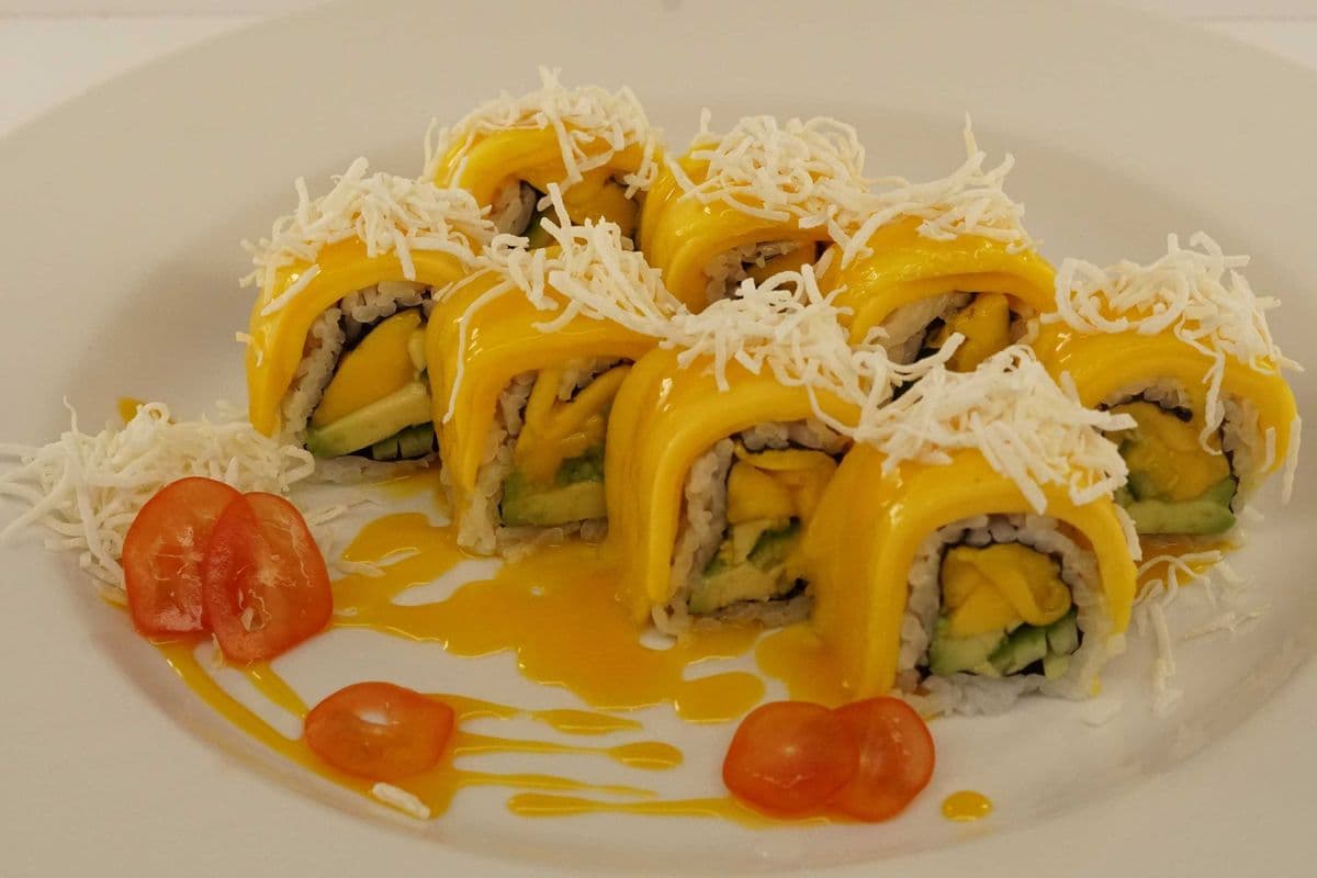 Snow Mango Roll