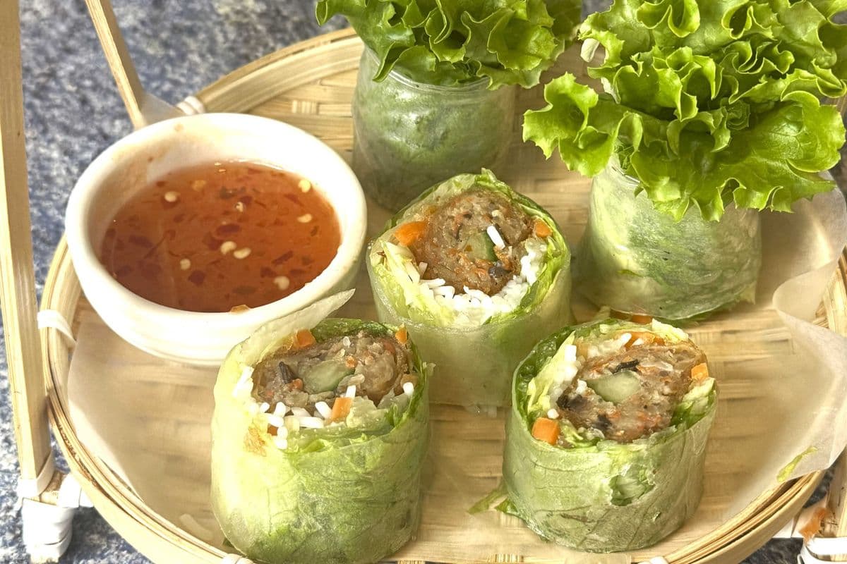 Special Salad Roll (Cuốn Đặc Biệt) (1 roll)
