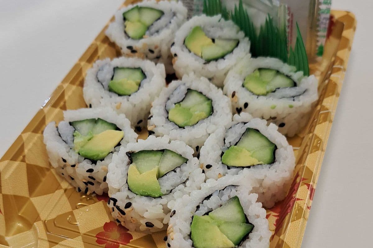 Vegetarian 2(avocado and cucumber roll)