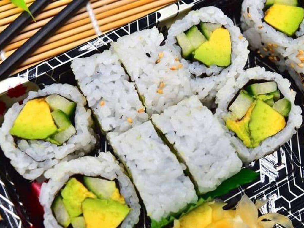 C21. Avocado and Cucumber Maki