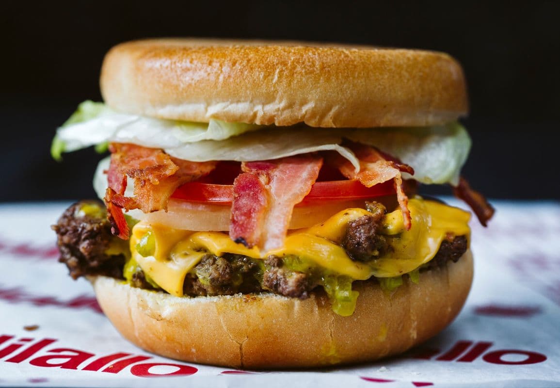 Burger au fromage et bacon