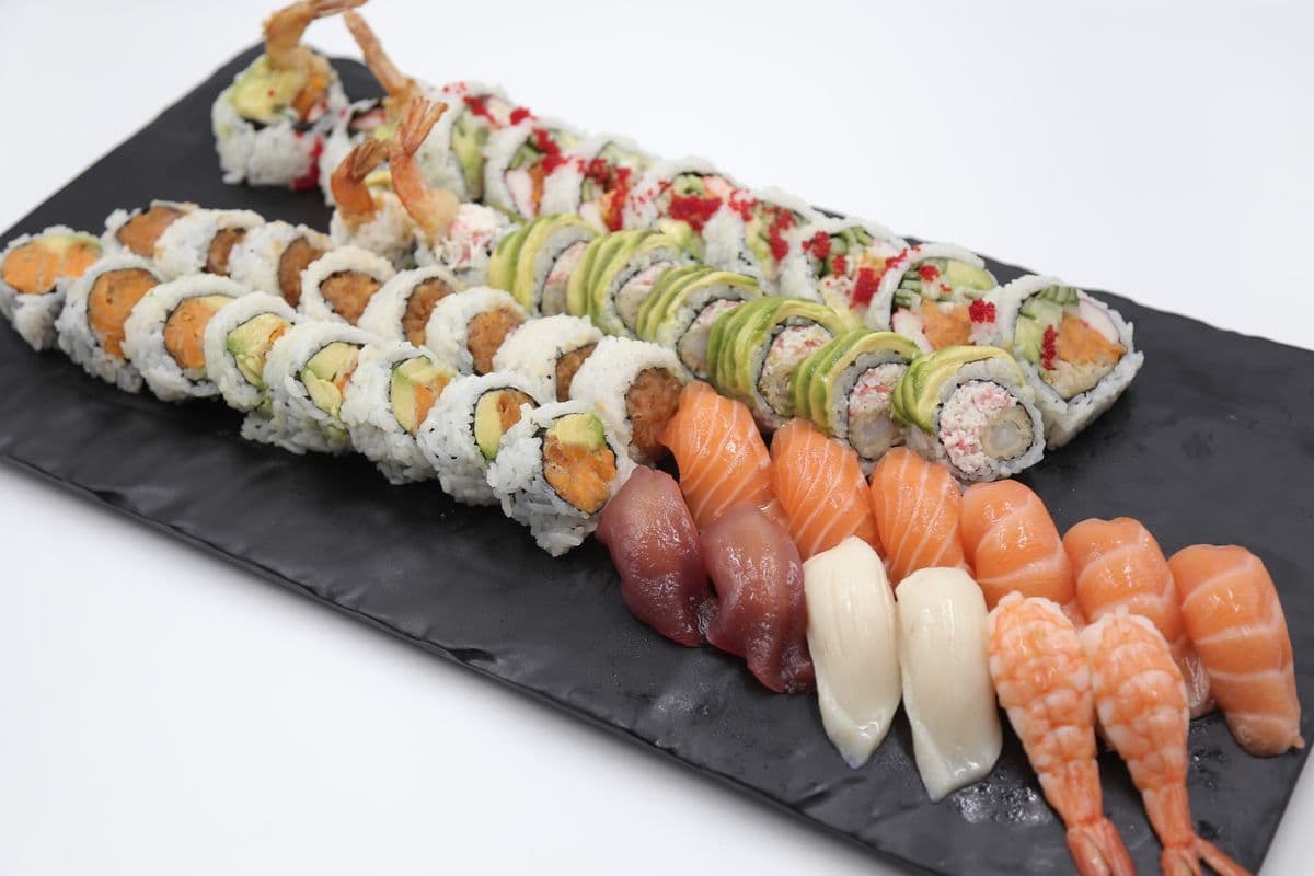 Sushi and Roll Platter B (46 pcs)