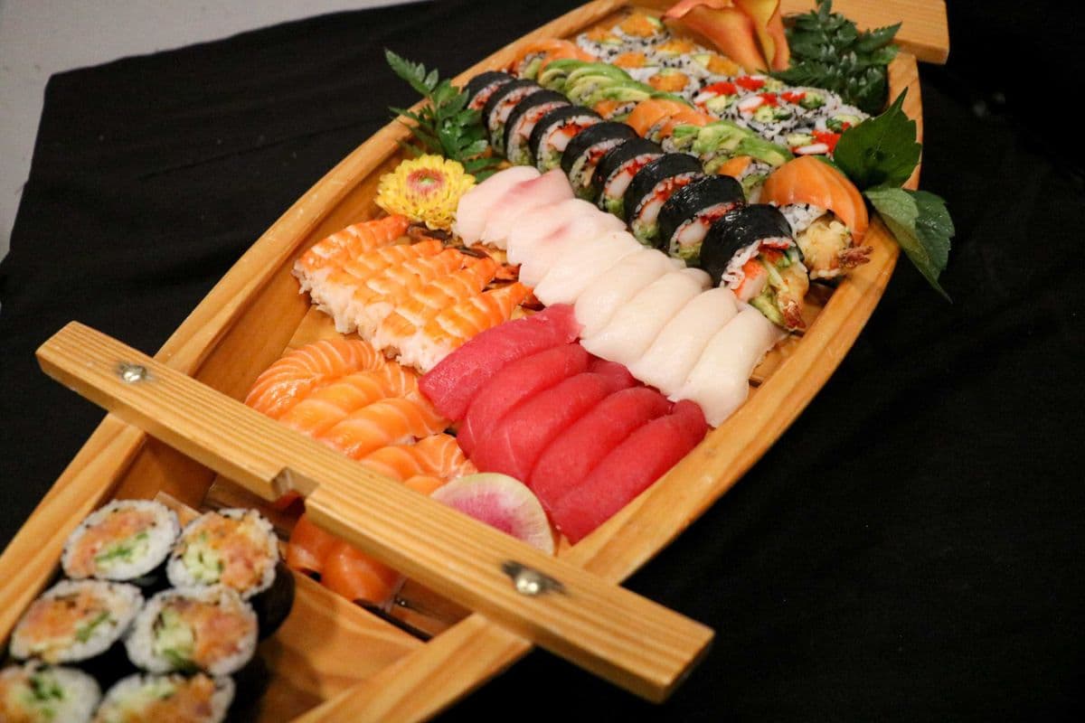 Large Boat (24 Sushi and 37 Roll)