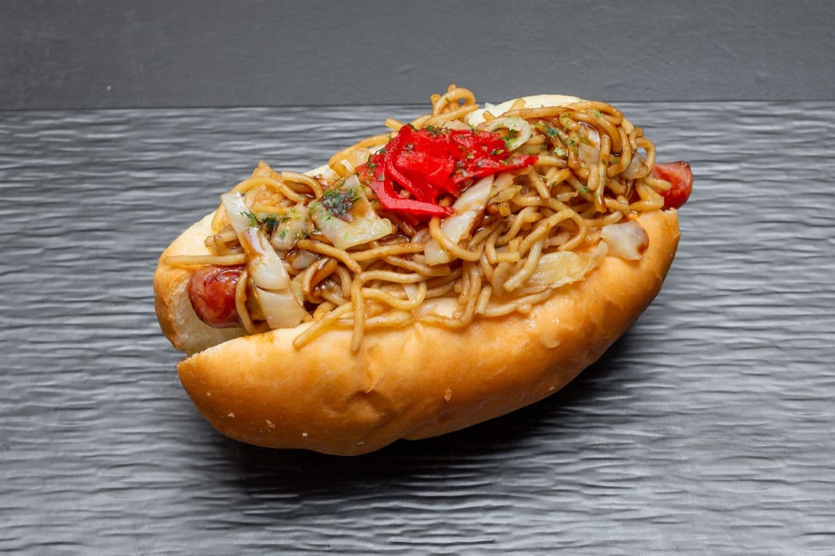 Yakisoba Hot Dog