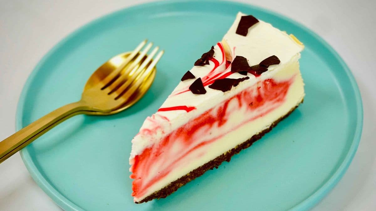 Gluten-Free Strawberry Champagne Cheesecake