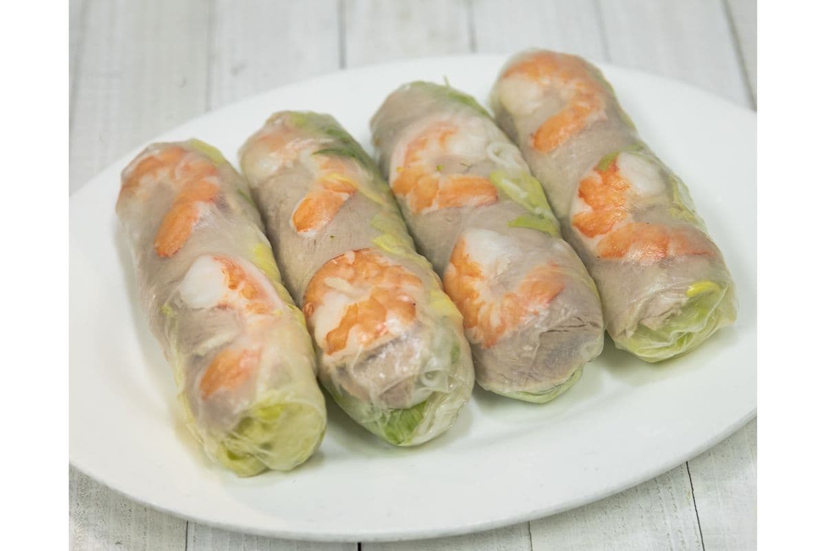3. Salad Rolls (4 pcs)