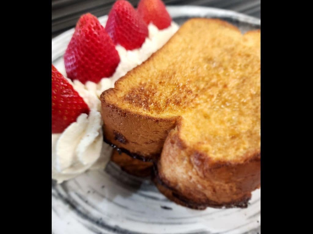 FRENCH TOAST