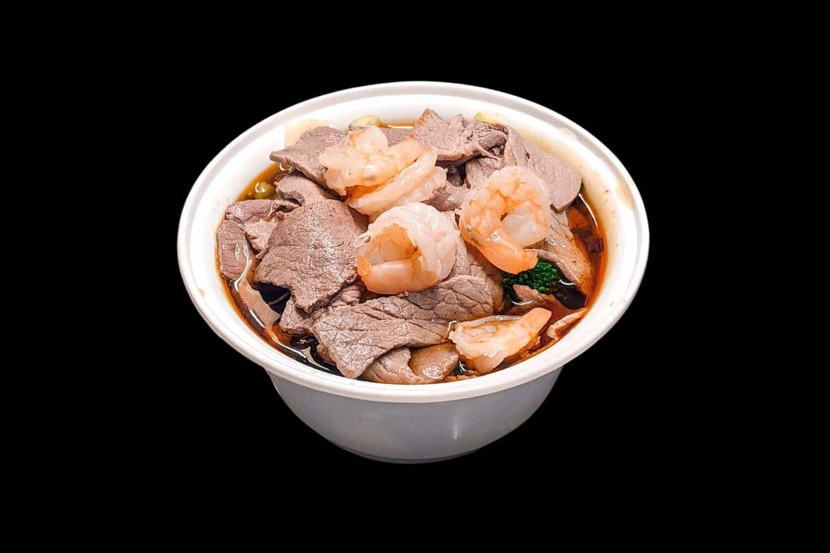 15. Beef and Shrimp Vegetable Noodle Soup