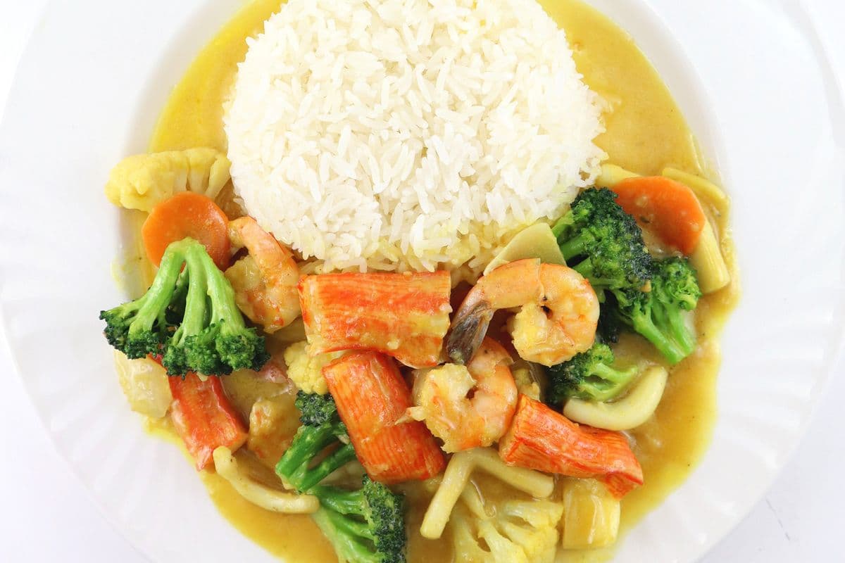 C3. Seafood Curry