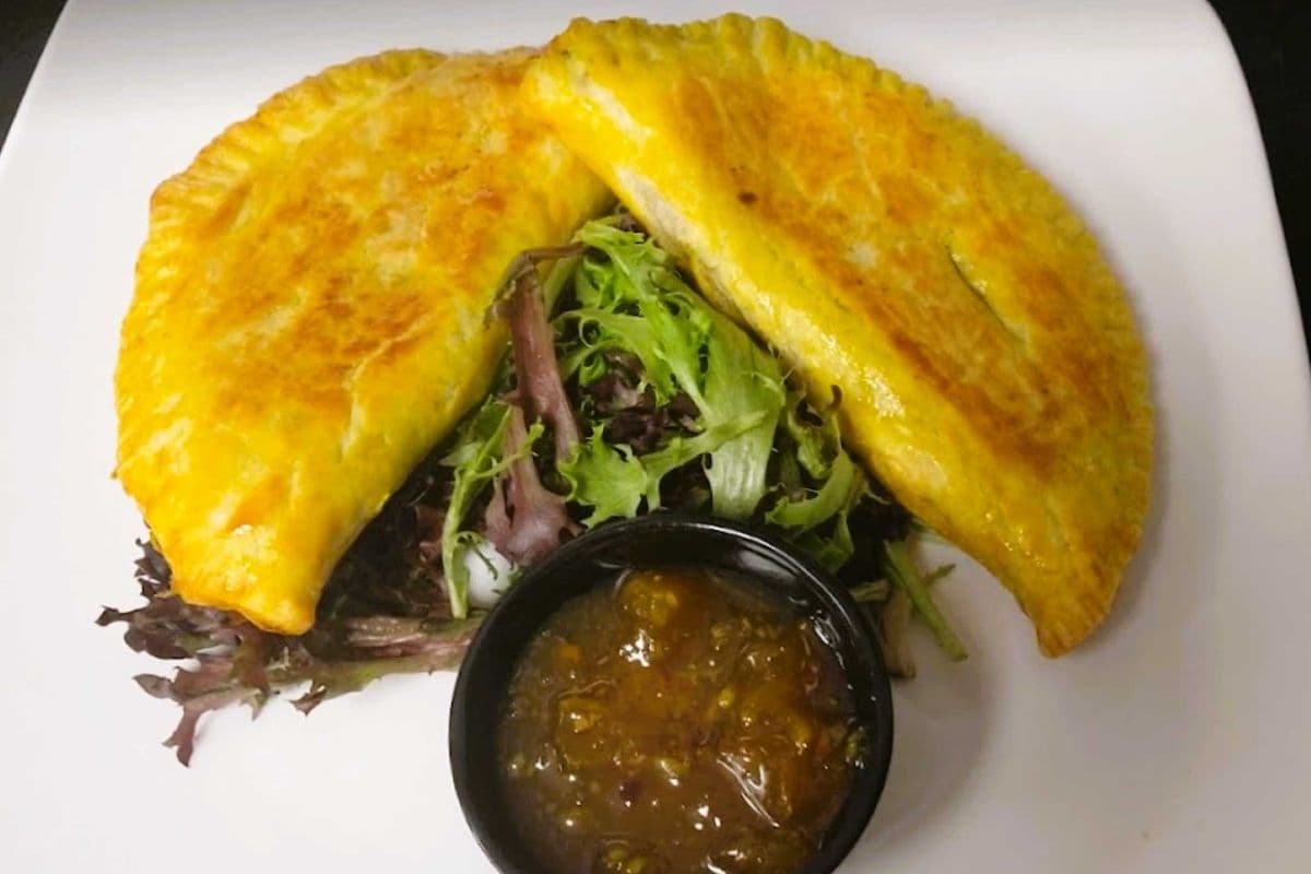 Jamaican Patties (2 pcs)