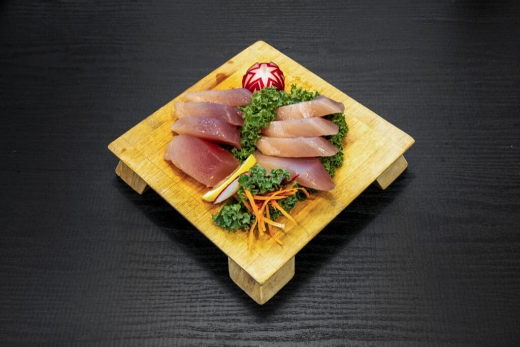 Tuna Sashimi (8pcs)