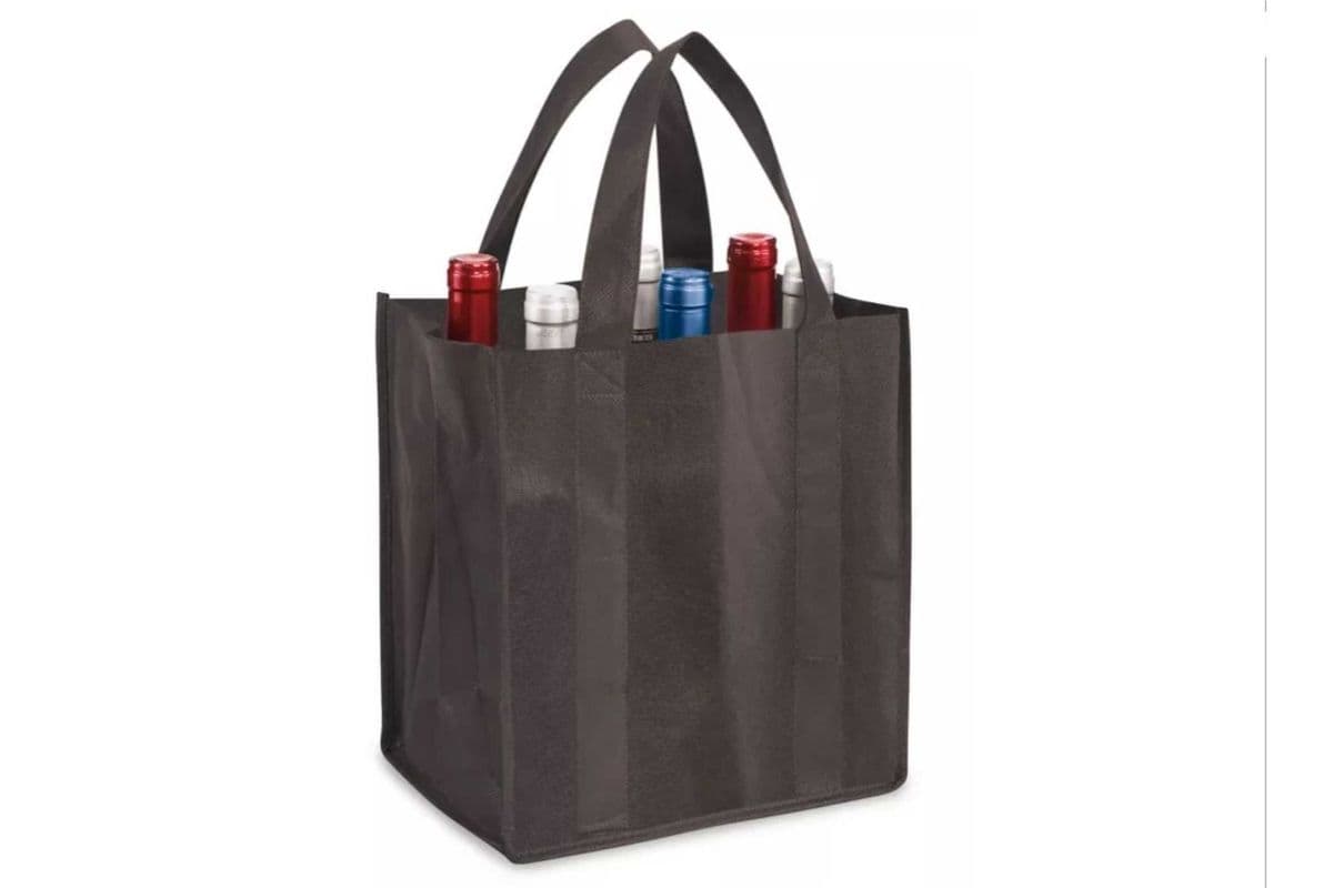 6-bottle wine bag with 6 collapsible dividers
