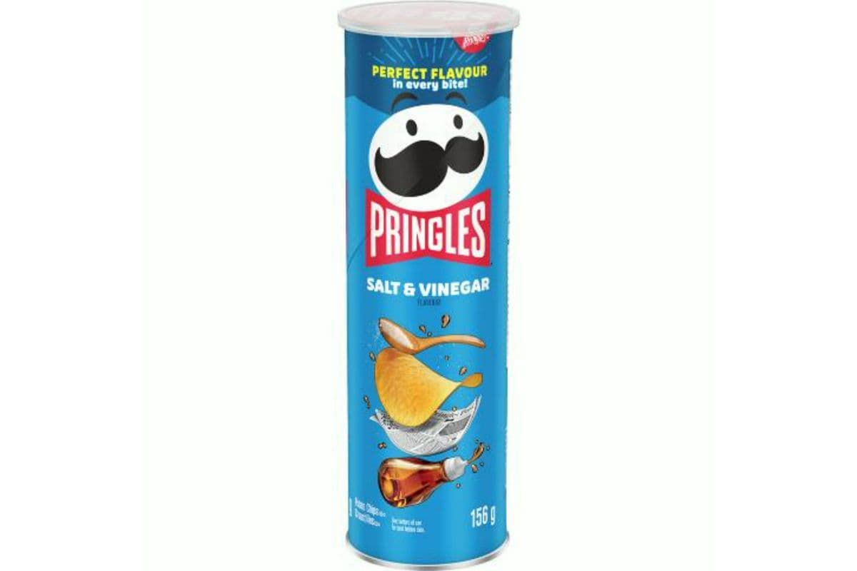 Pringles Salt and Vinegar Flavour Potato Chips (156 g)