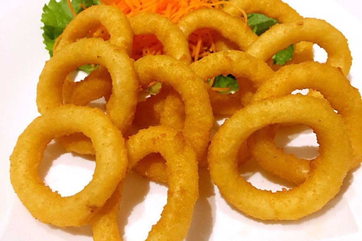 D3. Onion Rings (8 pcs)