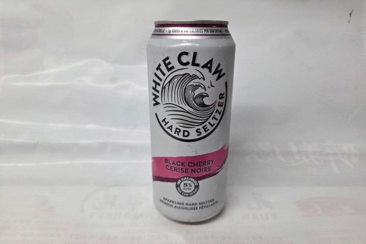White Claw Can(Black Cherry) 473ml (1 x 473ml)