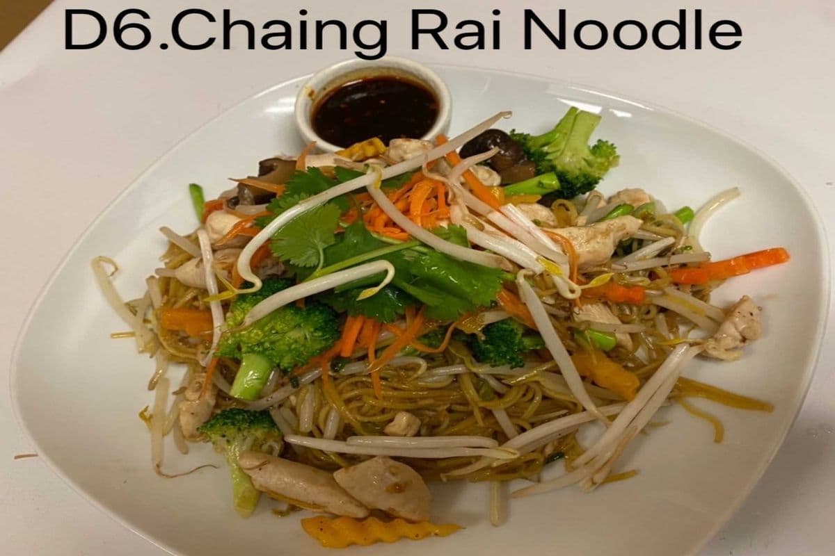D6. Chiang Rai Noodles