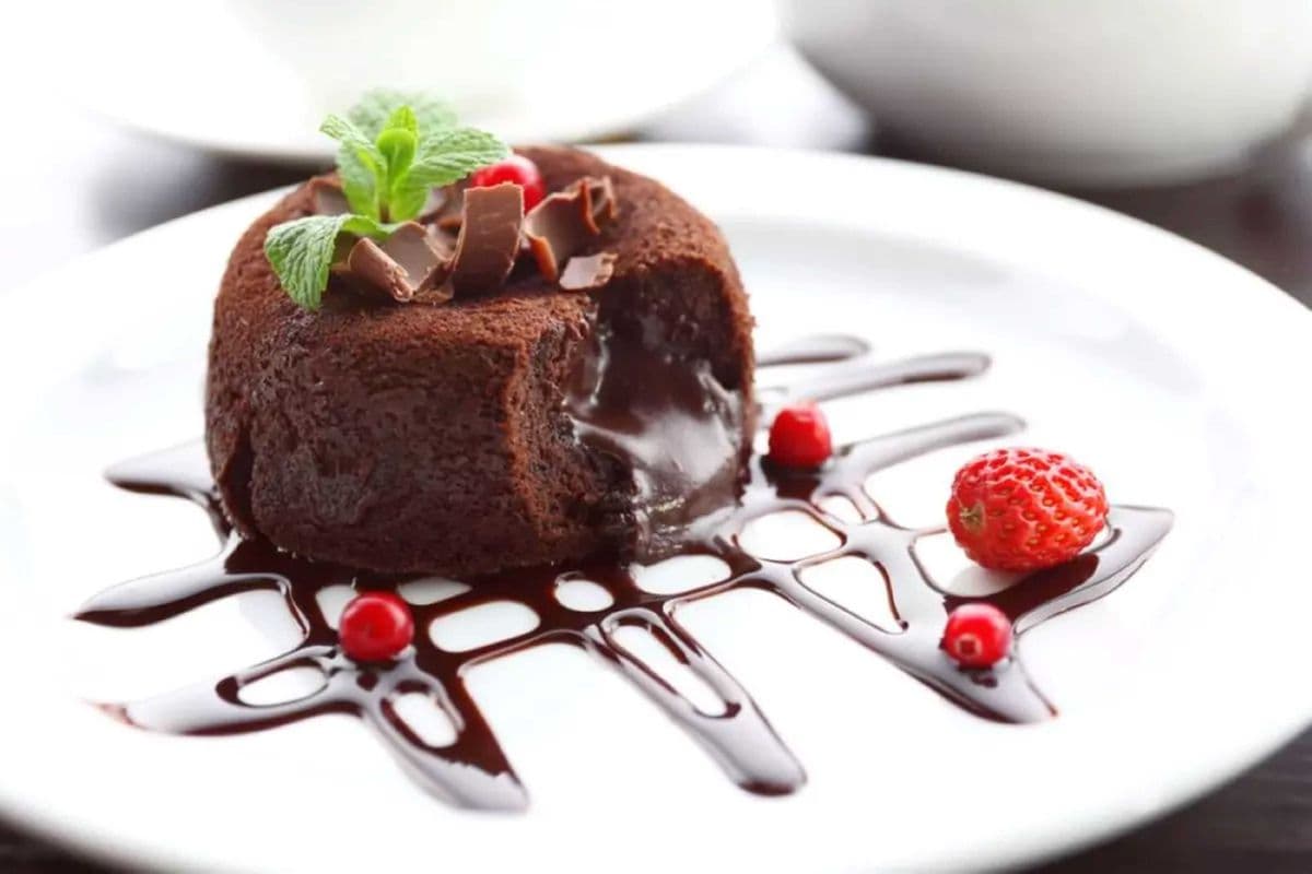 LAVA CAKE