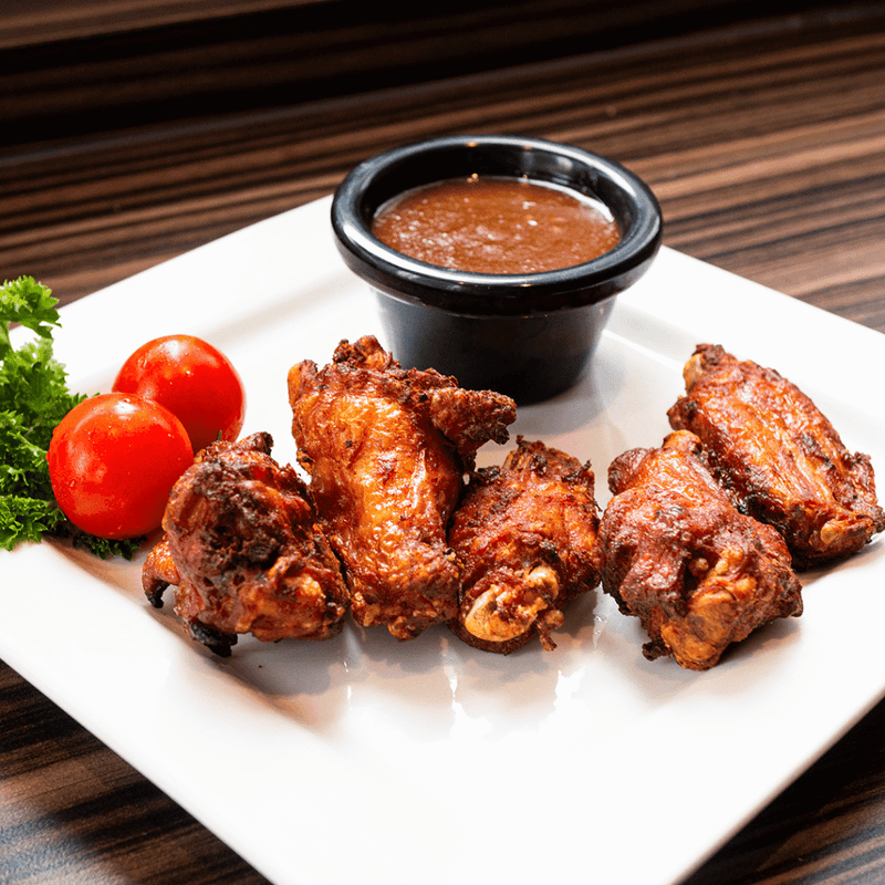 Ailes de poulet avec frite / Chicken Wings + fries