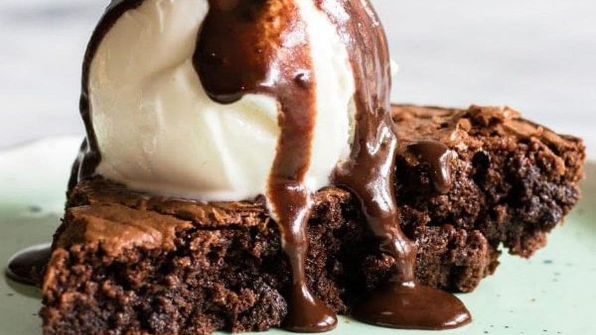 Vegan Brownie Pie Ala Mode