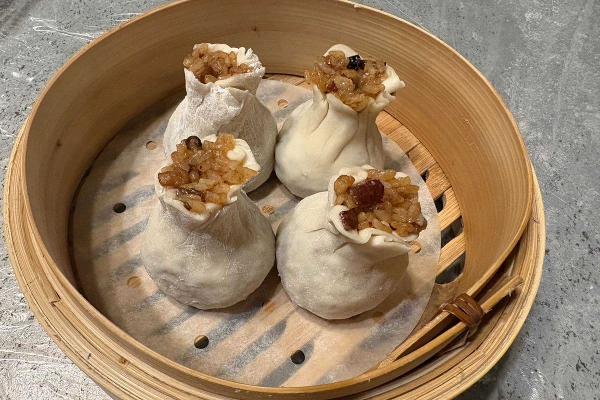 Steamed Sticky Rice Dumplings 糯米燒賣
