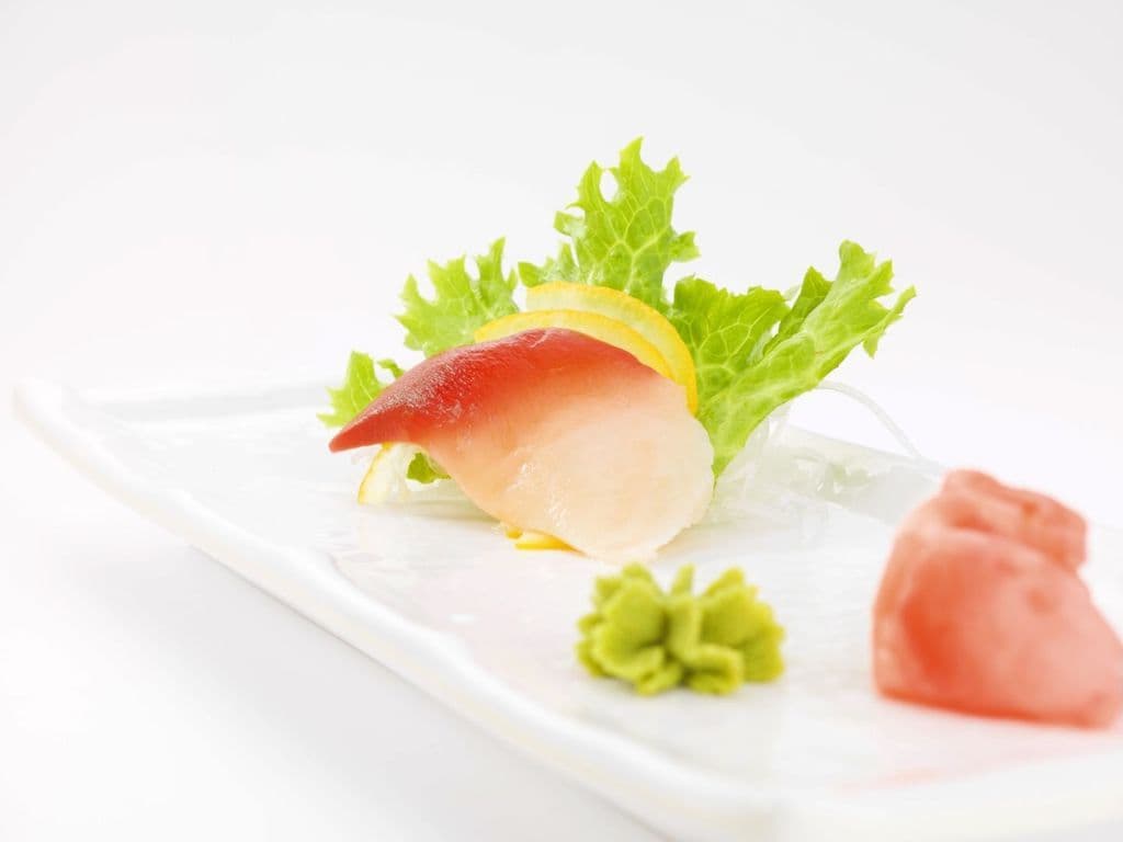 149s. Surf Clam Sashimi(6pcs)