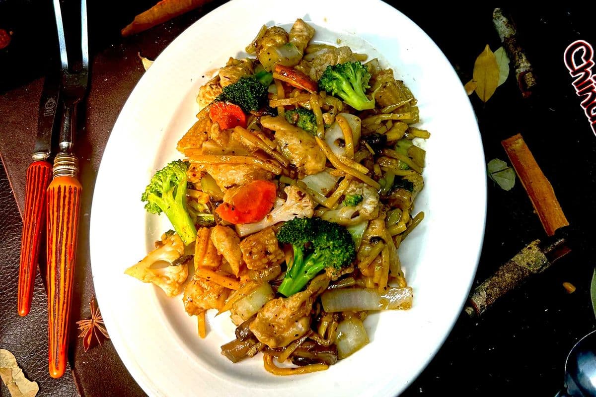 Moo Goo Gai Pen