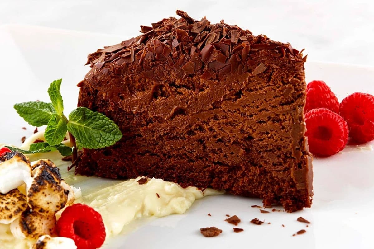 Mud Fight Chocolate Cake