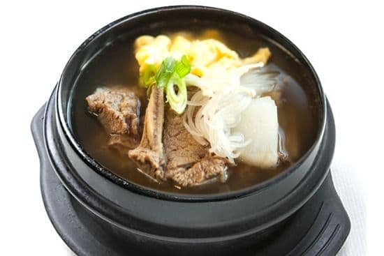 Kalbitang (Beef Short Rib Soup) 갈비탕