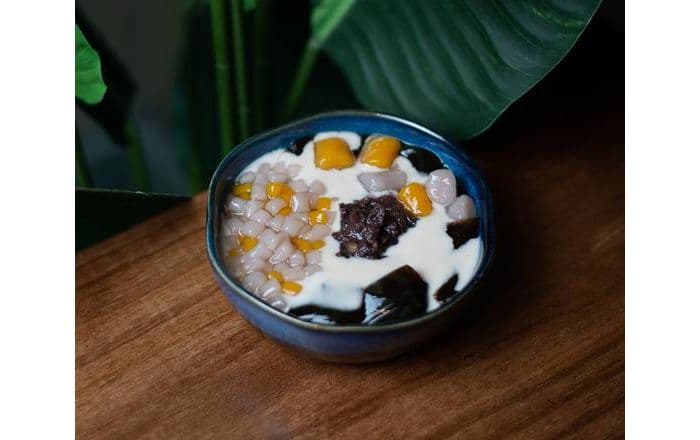 Hot Grass Jelly with Red Bean