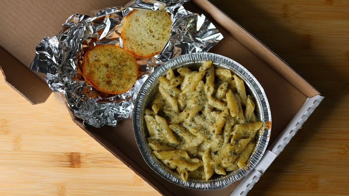 Alfredo Basil Pesto Pasta
