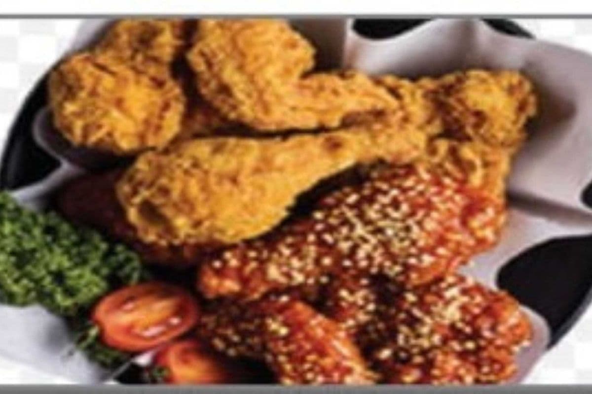 C8. Half / Haif Chicken (Select Two Sauce)