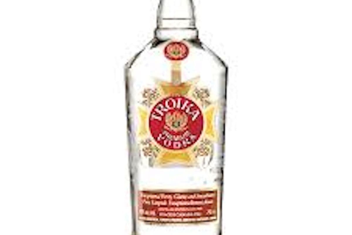 Troika Vodka (750 ml) (1 x 750ML)
