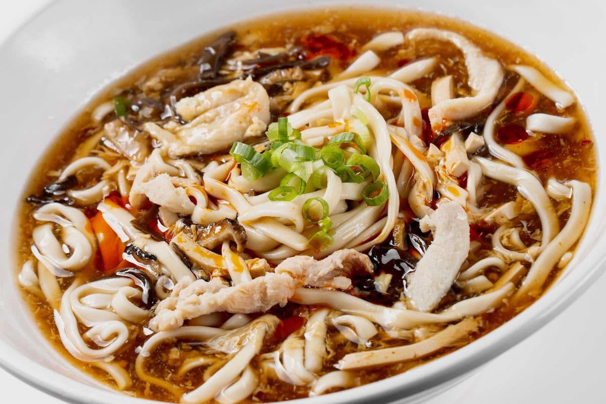 787. Hot and Sour Chicken Noodle Soup 酸辣[湯]麵🌶️🌶️