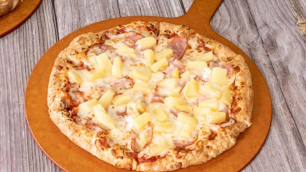 Hawaiian Pizza SMALL 